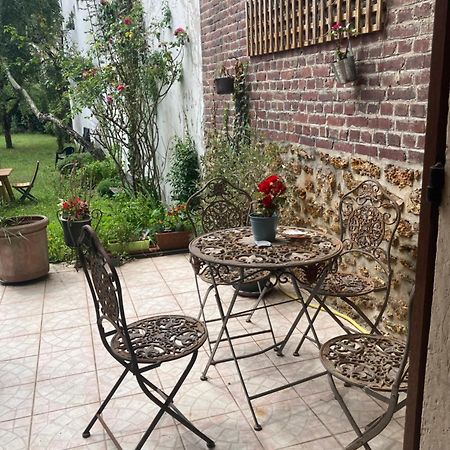 Studio Avec Terrasse Sur Jardin Фонтене-су-Боа Екстериор снимка
