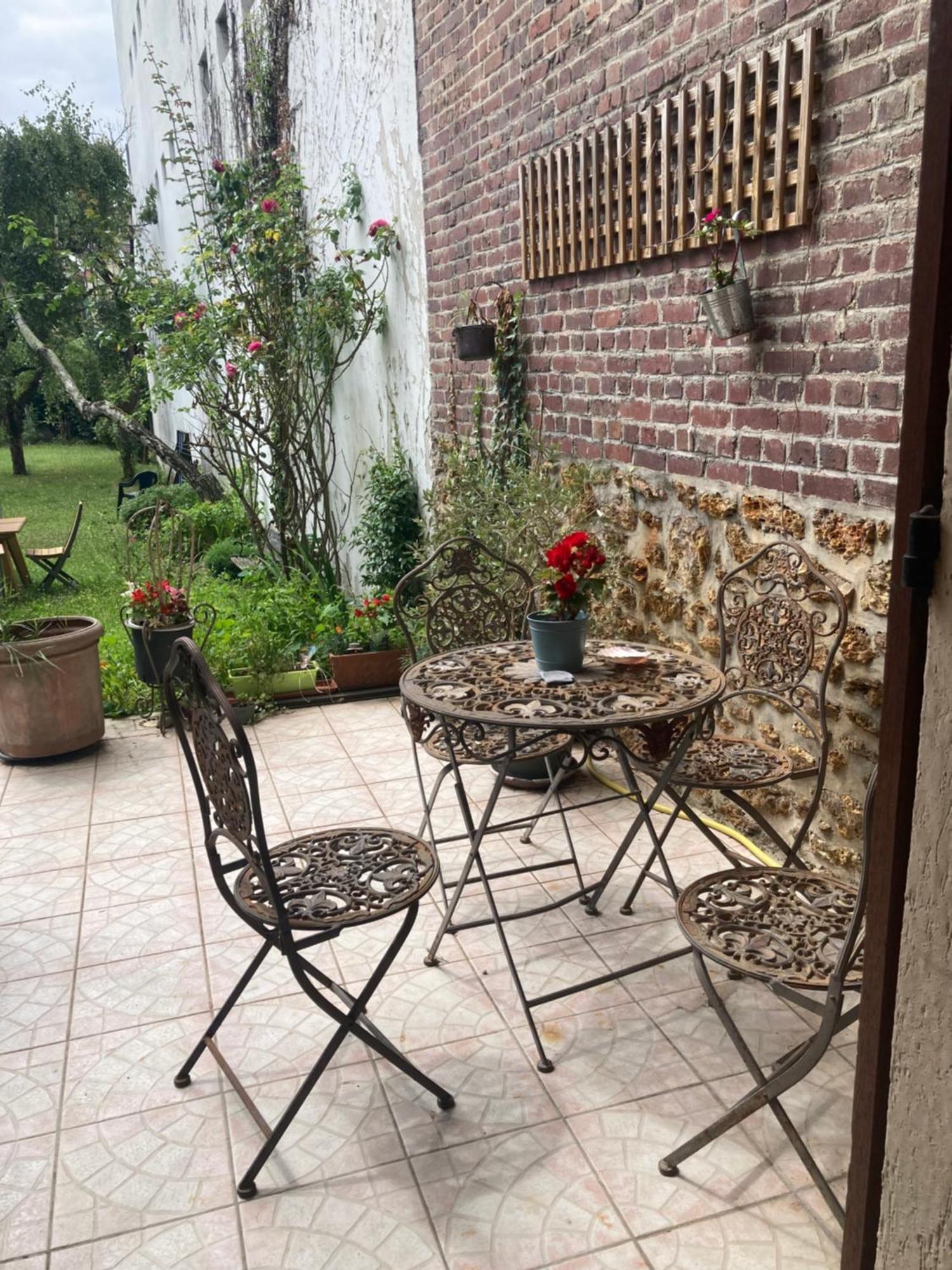 Studio Avec Terrasse Sur Jardin Фонтене-су-Боа Екстериор снимка