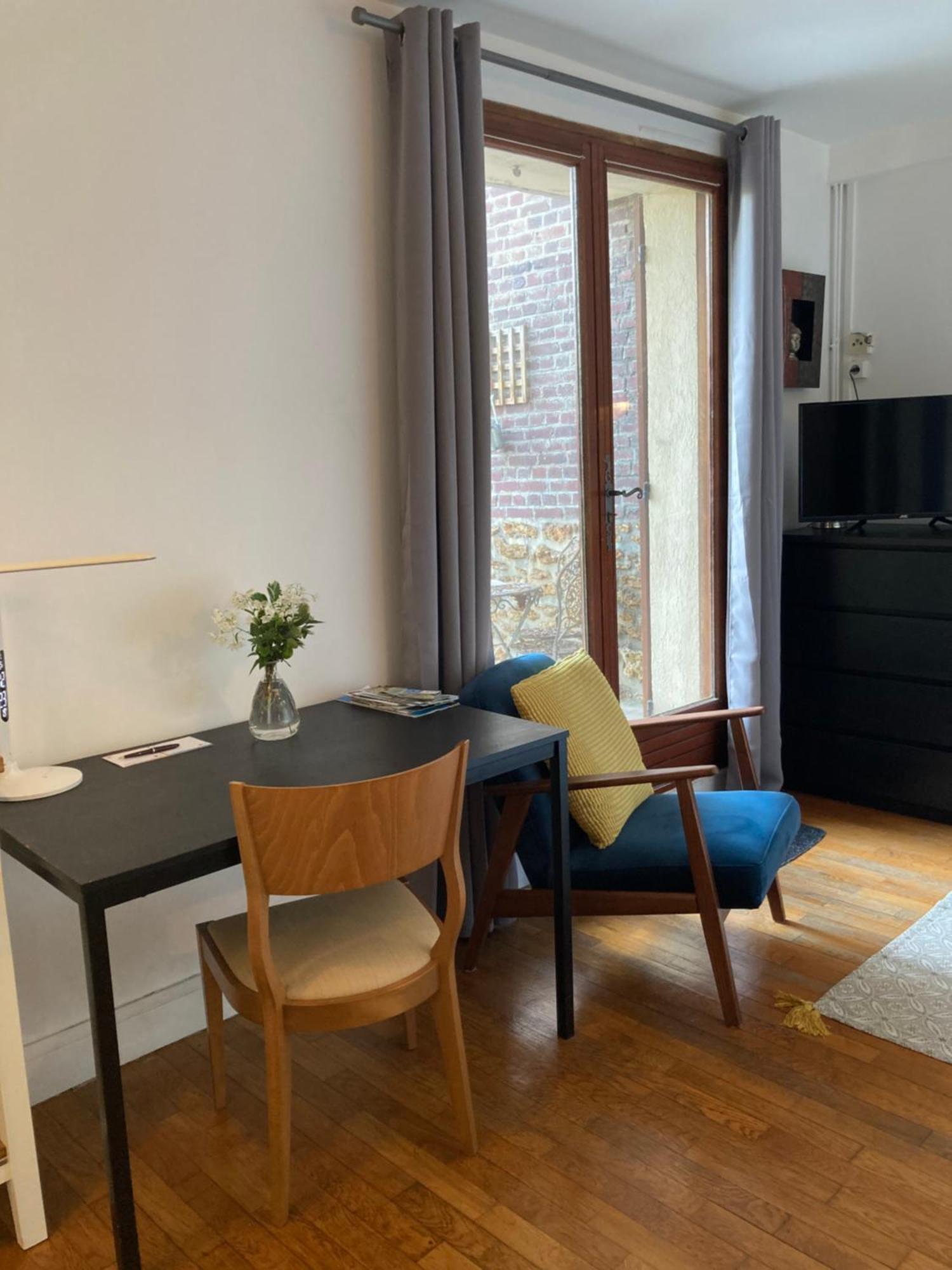 Studio Avec Terrasse Sur Jardin Фонтене-су-Боа Екстериор снимка